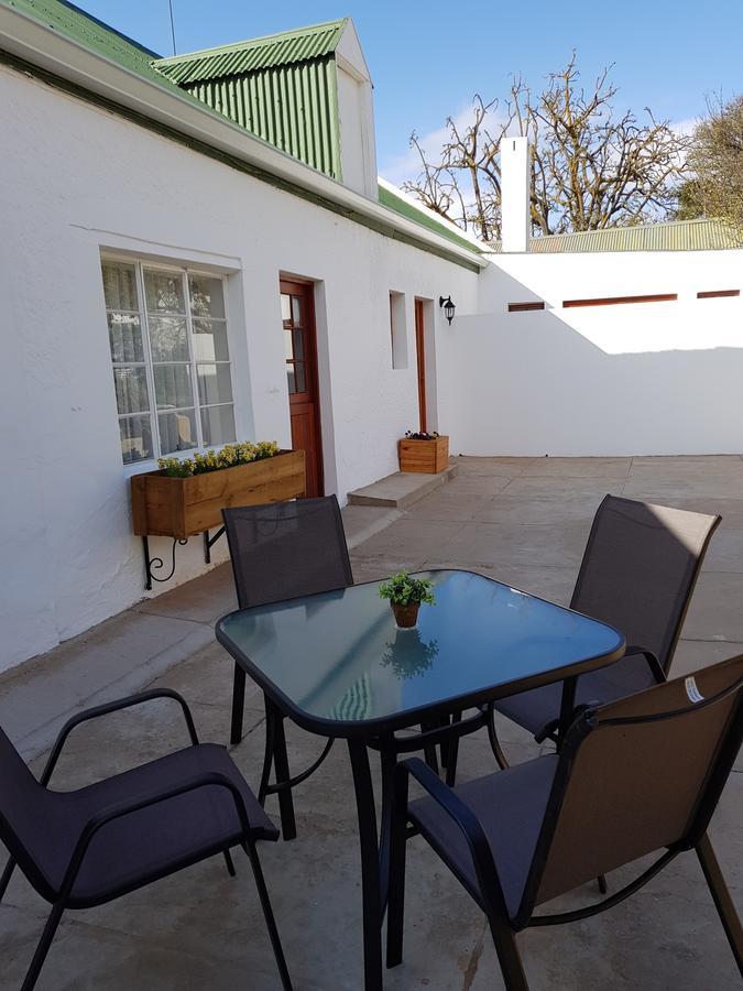 Uniondale Manor Guesthouse Buitenkant foto
